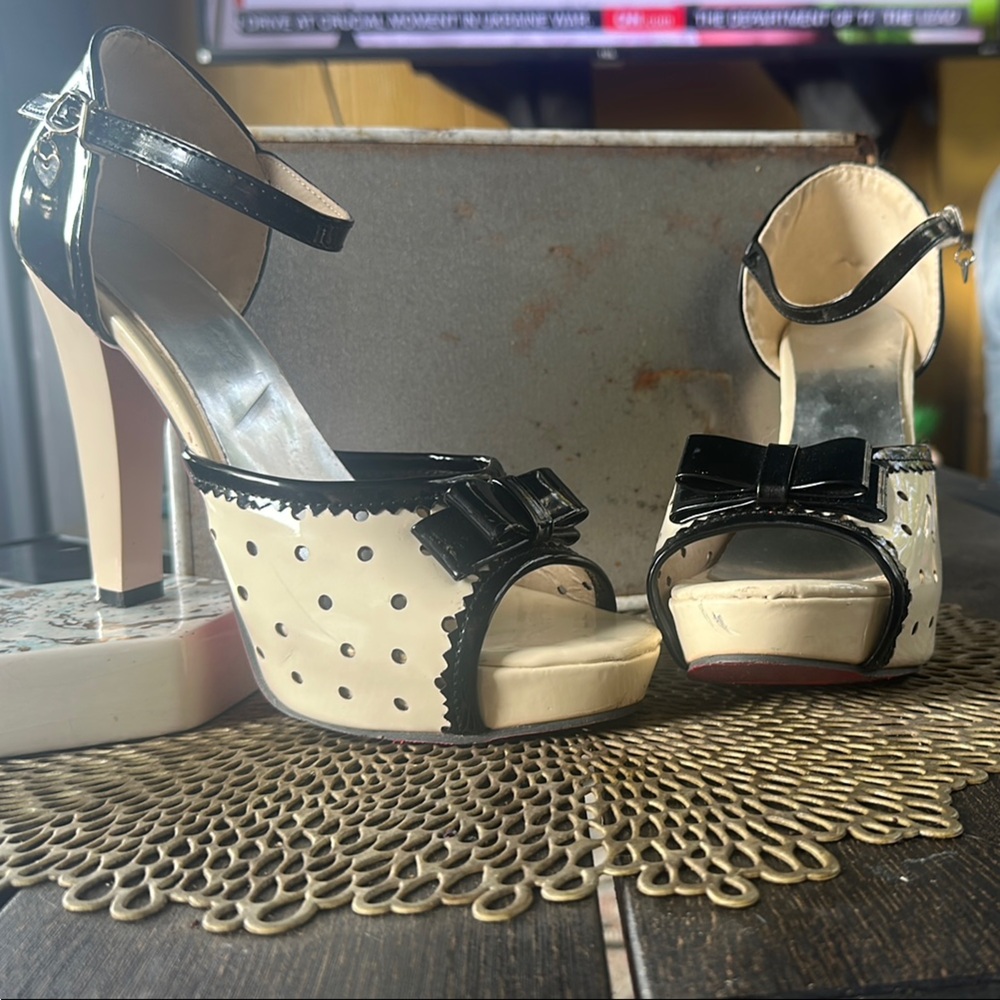Elegant Black and Cream Women's Heels with bow polka dots